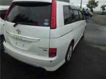 2010 Toyota Isis