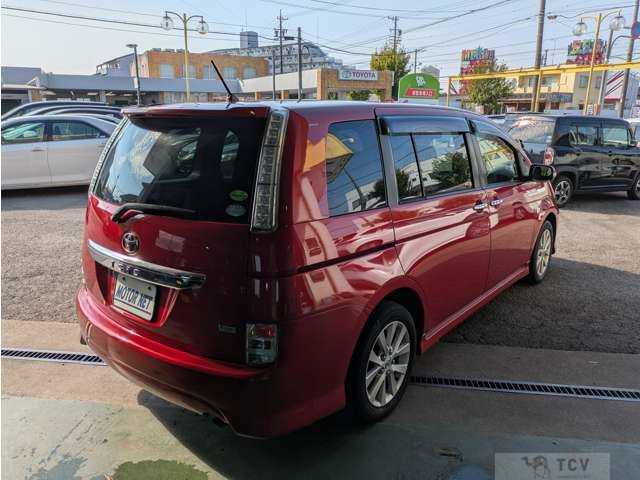 2012 Toyota Isis