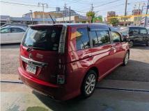 2012 Toyota Isis