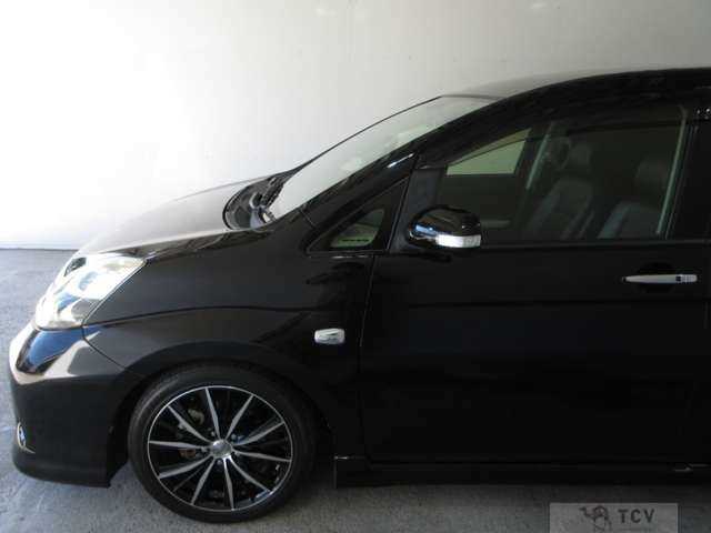 2012 Toyota Isis