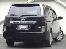 2012 Toyota Isis