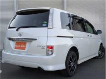 2012 Toyota Isis