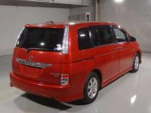 2013 Toyota Isis
