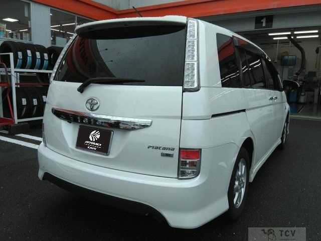 2013 Toyota Isis