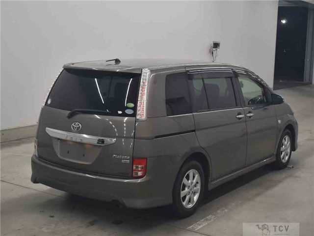 2014 Toyota Isis