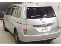 2014 Toyota Isis