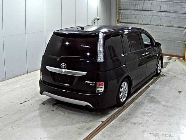 2015 Toyota Isis