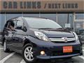 2015 Toyota Isis