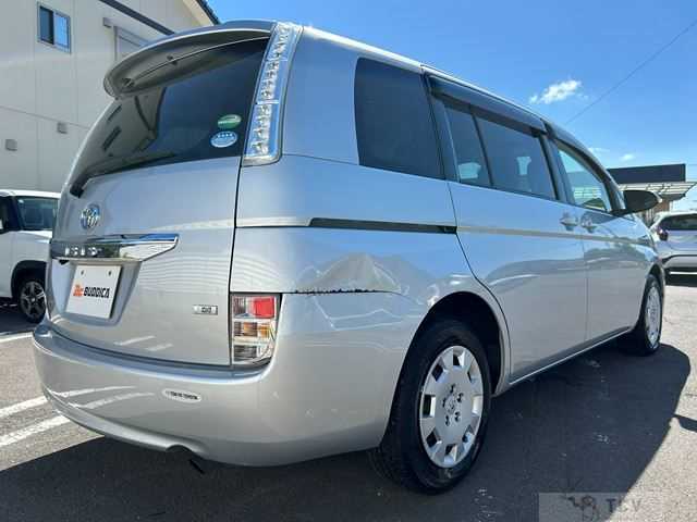 2016 Toyota Isis