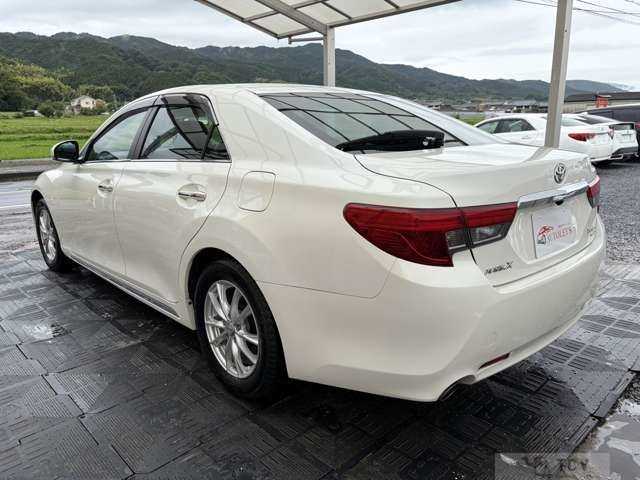 2016 Toyota Mark X