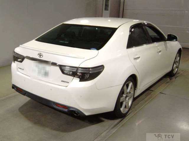 2017 Toyota Mark X