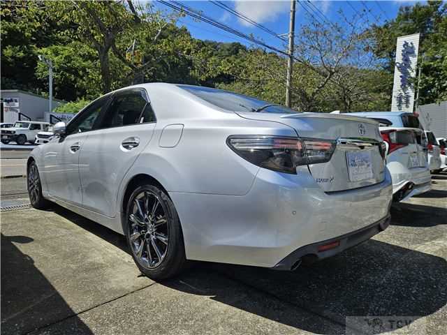 2017 Toyota Mark X