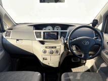 2002 Toyota Noah