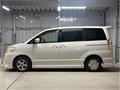 2003 Toyota Noah