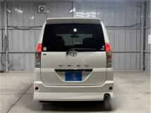 2003 Toyota Noah