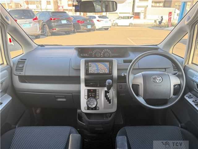 2007 Toyota Noah