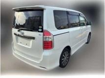 2008 Toyota Noah