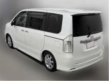 2009 Toyota Noah