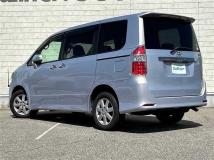 2009 Toyota Noah