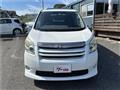 2010 Toyota Noah