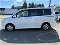 2010 Toyota Noah