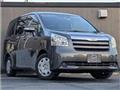 2010 Toyota Noah