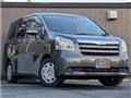 2010 Toyota Noah