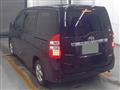 2010 Toyota Noah
