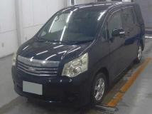 2010 Toyota Noah