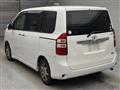 2011 Toyota Noah