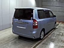 2011 Toyota Noah