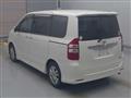 2011 Toyota Noah