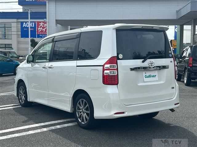 2011 Toyota Noah