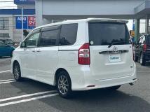 2011 Toyota Noah