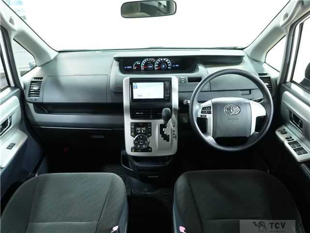 2011 Toyota Noah