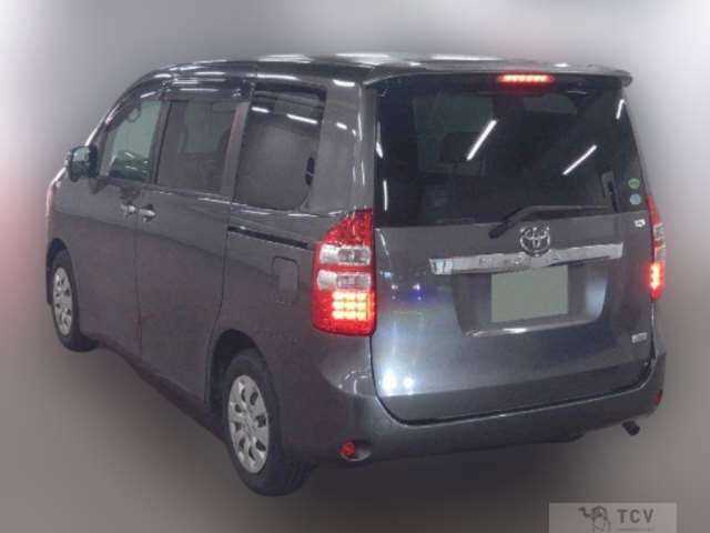 2012 Toyota Noah