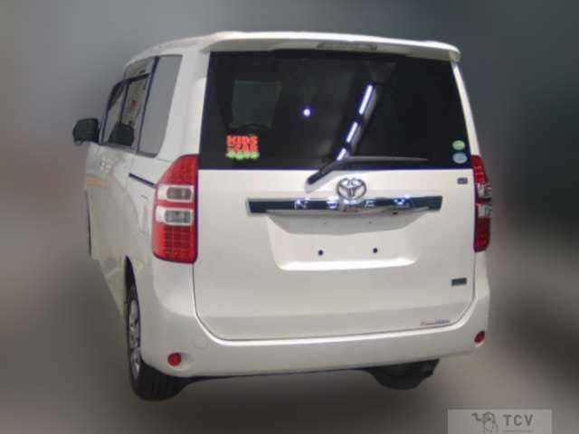 2012 Toyota Noah