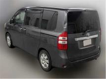 2012 Toyota Noah