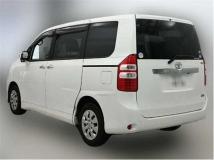 2012 Toyota Noah