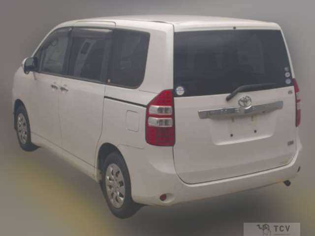 2012 Toyota Noah