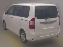 2012 Toyota Noah