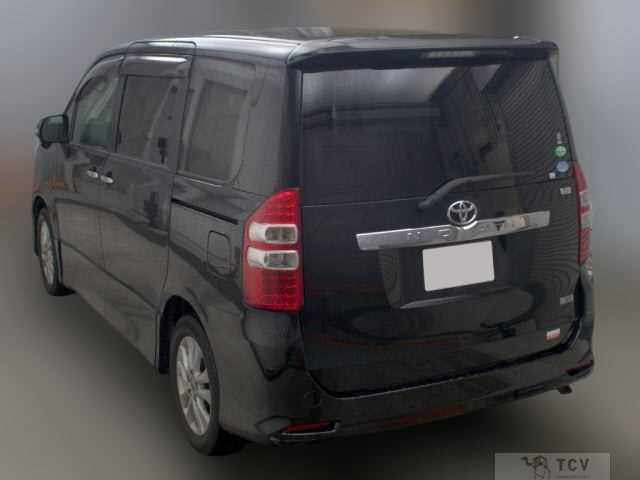 2012 Toyota Noah