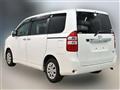 2012 Toyota Noah