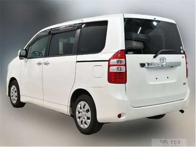 2012 Toyota Noah