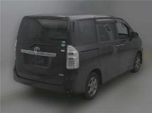 2013 Toyota Noah