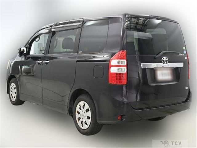 2013 Toyota Noah
