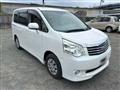 2013 Toyota Noah