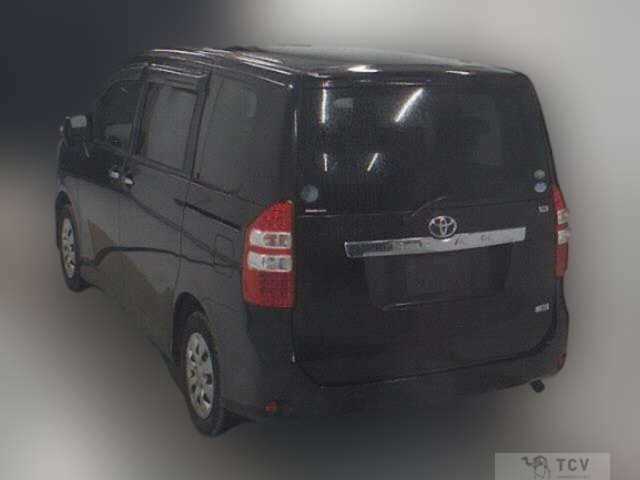 2013 Toyota Noah