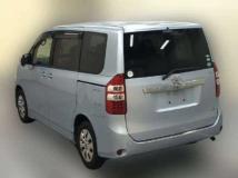 2013 Toyota Noah