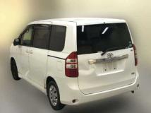2013 Toyota Noah